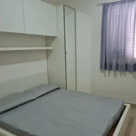 Dolce Far Niente شقة فندقية فيستَ